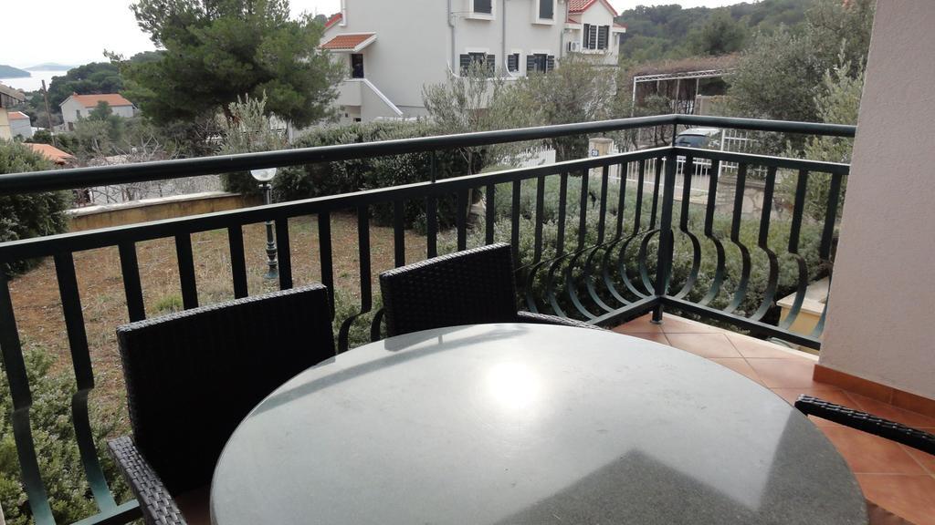 Villa Dvorine Tisno Exterior foto