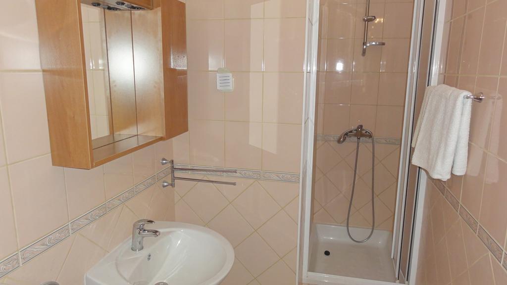 Villa Dvorine Tisno Zimmer foto