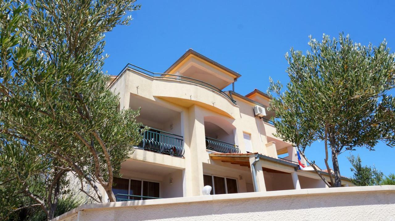 Villa Dvorine Tisno Exterior foto